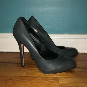 Dolce Vita Pumps -5 inch heel, Size 7.5